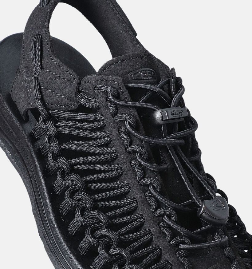 Keen Uneek Sandales plates en Noir pour femmes (356497)