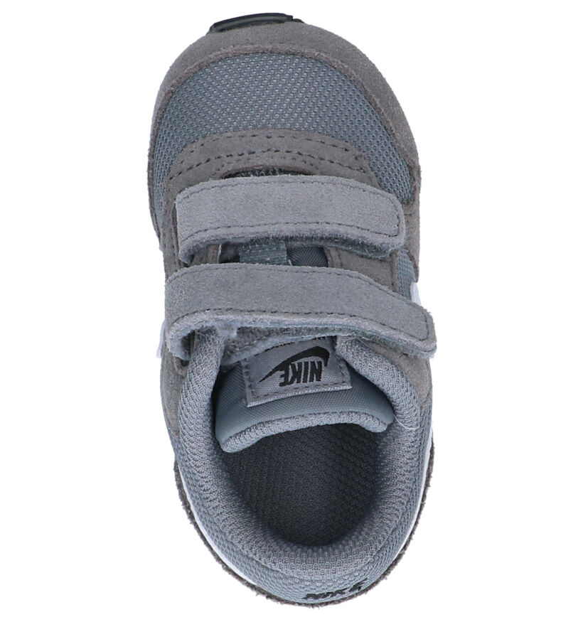 Zwarte Babysneakers Nike MD Runner 2 in daim (249899)