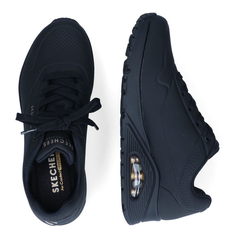 Skechers Uno Stand On Air Baskets en Noir pour femmes (350488)