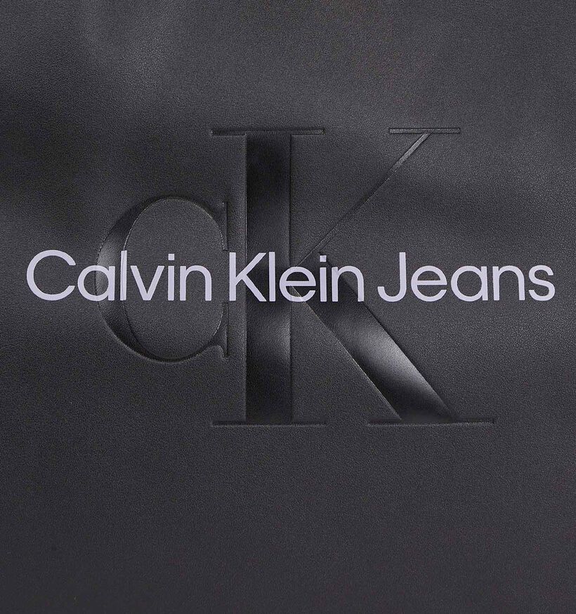 Calvin Klein Cabas en Noir pour femmes (329107)