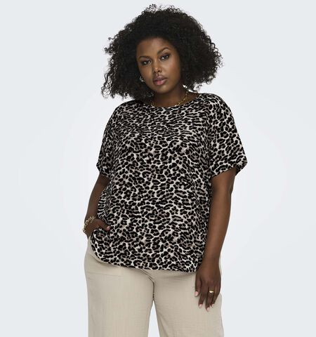 ONLY Carmakoma T-shirts Bruin