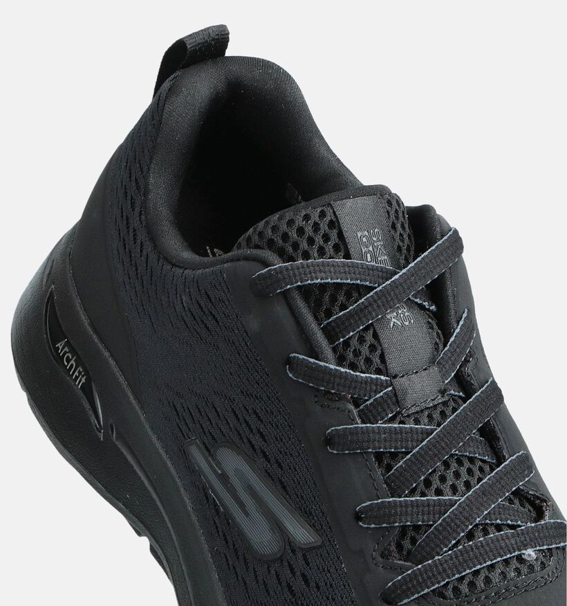 Skechers Go Walk Arch Fit Baskets en Noir pour hommes (366486) - pour semelles orthopédiques