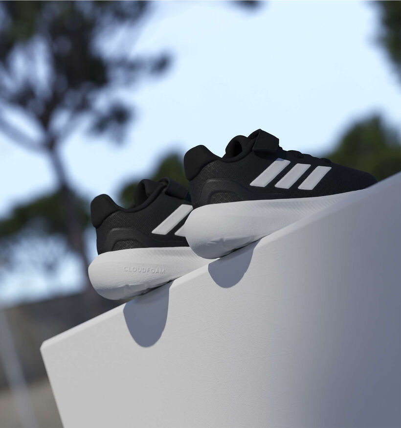adidas Runfalcon 5 Baskets basses en Noir pour gar&ccedil;ons (372744) - pour semelles orthop&eacute;diques