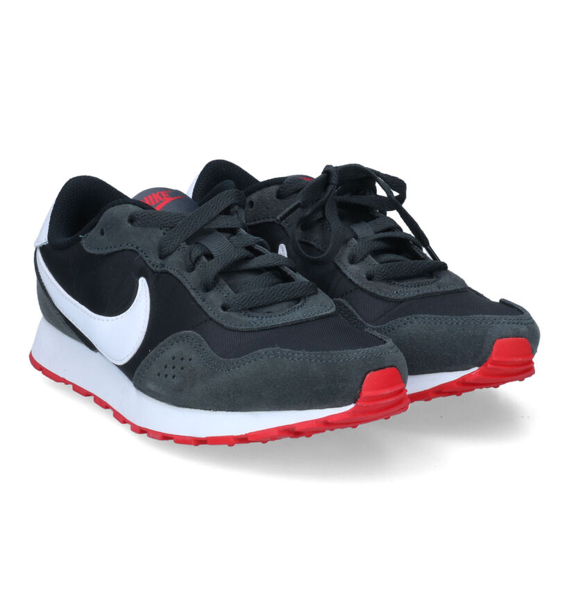 Nike Valiant GS Baskets en Noir pour filles, garçons (316230) - pour semelles orthopédiques