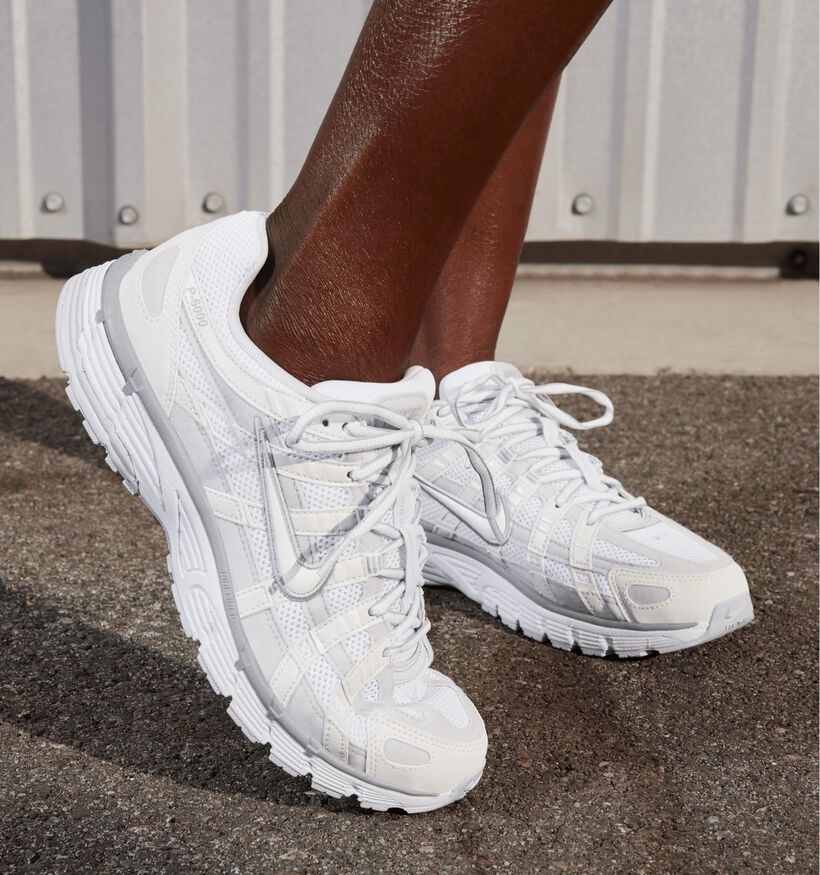 Nike P-6000 Witte/Lichtgrijze Sneakers voor dames (380508)