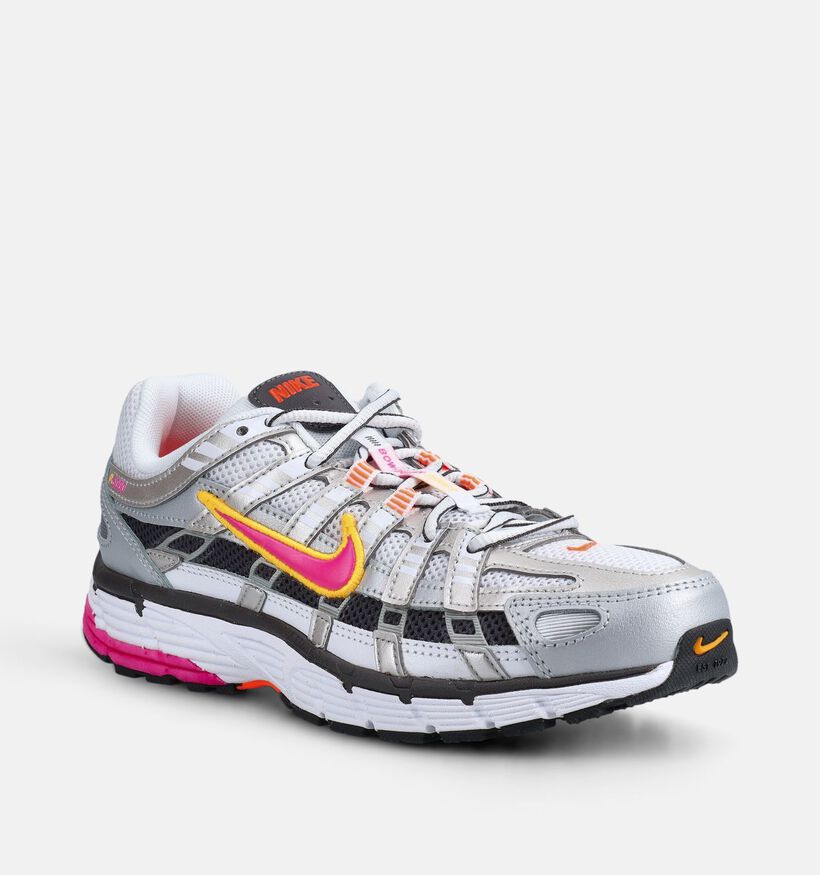 Nike P6000 Zilveren/Fuchsia Sneakers voor dames (372030)