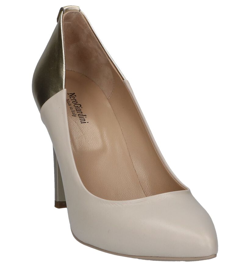 NeroGiardini Escarpins classique en Beige en cuir (240947)