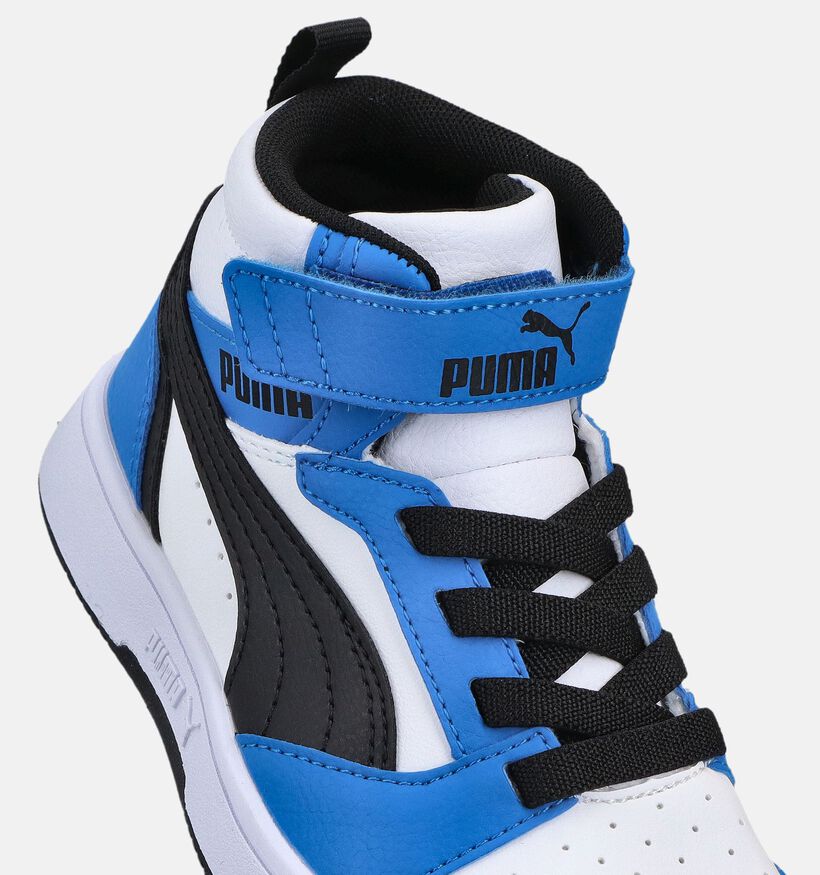 Puma Rebound v6 mid Baskets montantes en Blanc/Bleu pour filles, gar&ccedil;ons (366643) - pour semelles orthop&eacute;diques