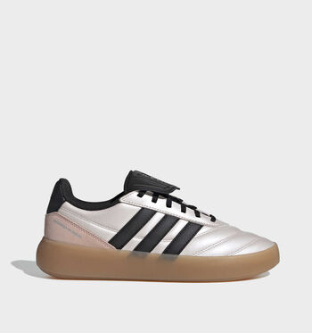 adidas Barreda Low Sneakers sandy pink met./ core black/ blush pink