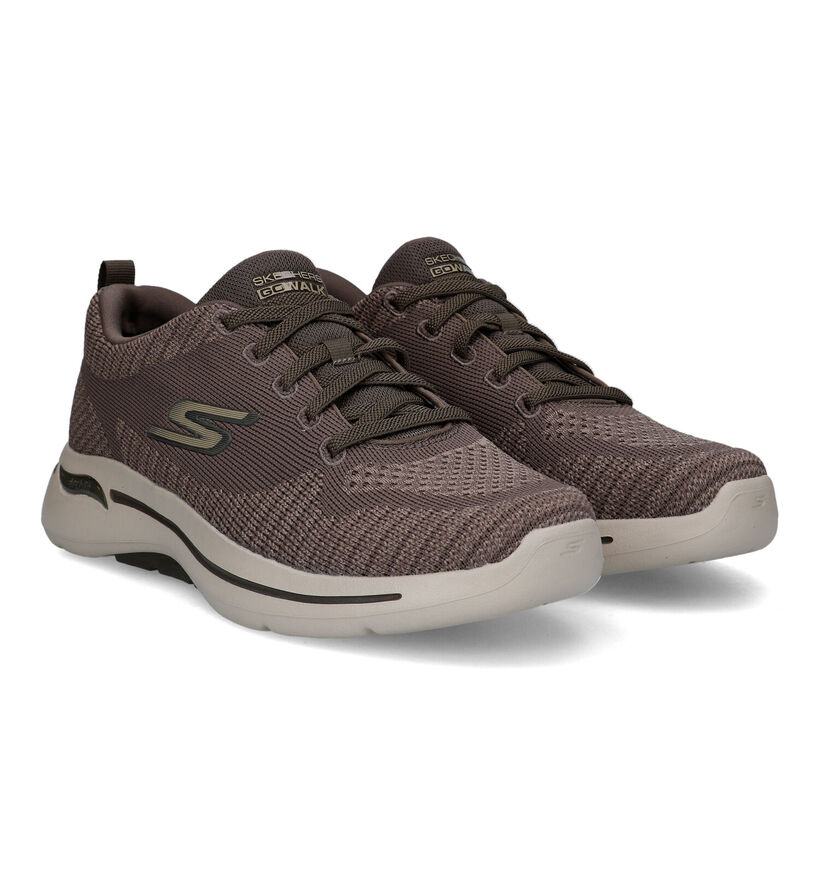 Skechers Go Walk Arch Fit Baskets en Taupe pour hommes (319533) - pour semelles orthopédiques