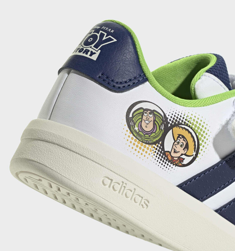 adidas Grand Court x Toy Story Witte/Blauwe Sneakers voor jongens (375471)