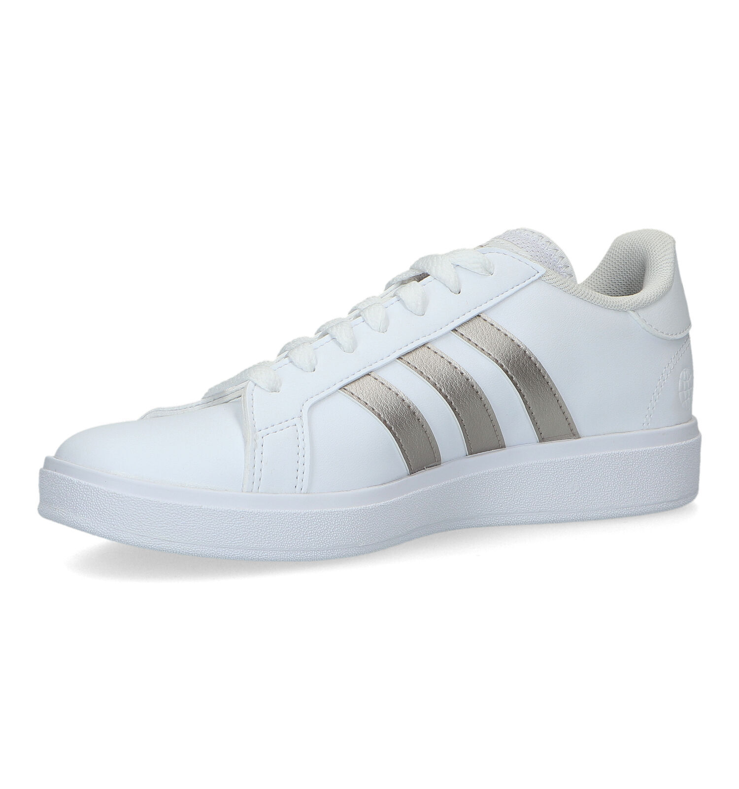 Adidas witte grand court base store