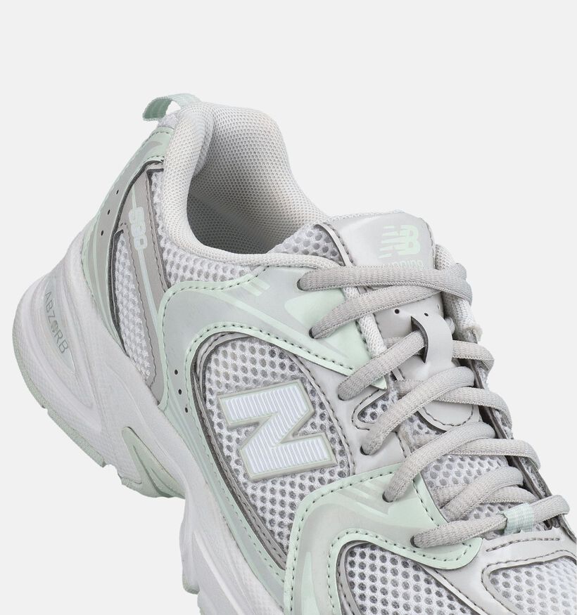 New Balance 530 Baskets basses en Blanc/Vert pour filles (375198) - pour semelles orthop&eacute;diques