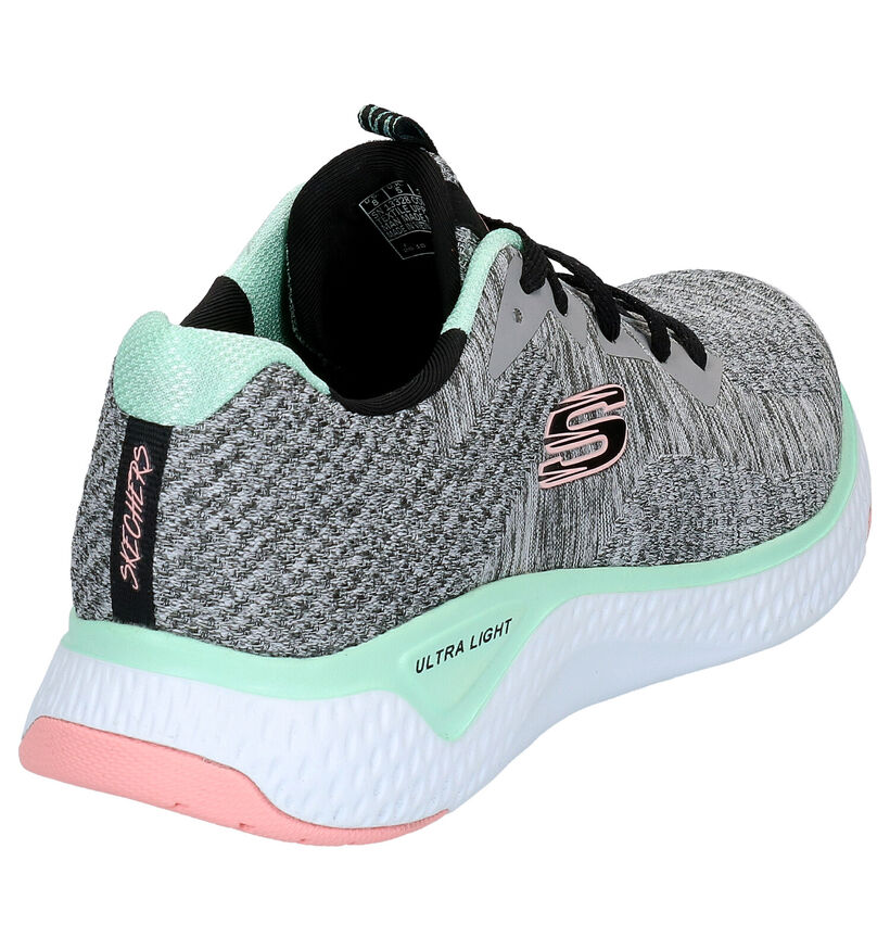 Skechers Solar Fuse Baskets en Gris en textile (266931)