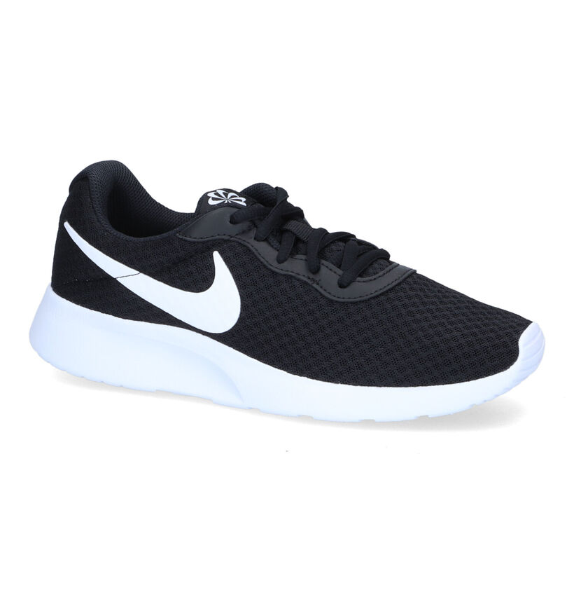 Nike Tanjun Zwarte Sneakers voor dames (309136)