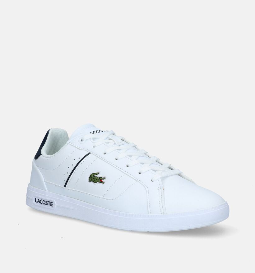 Lacoste Europa Baskets en Blanc pour hommes (336481)