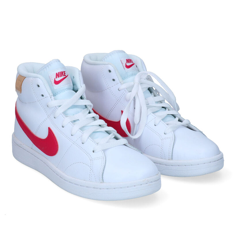 Nike Court Royale 2 Mid Baskets en Blanc pour femmes (324600)