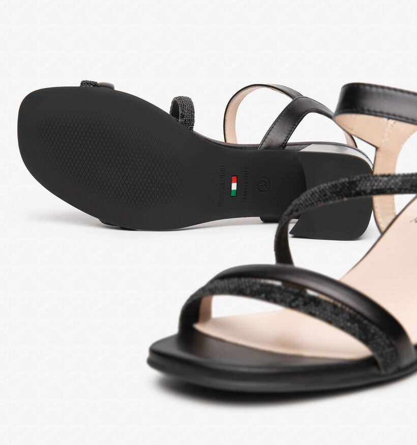NeroGiardini Sandales &agrave; talons en Noir pour femmes (370599)
