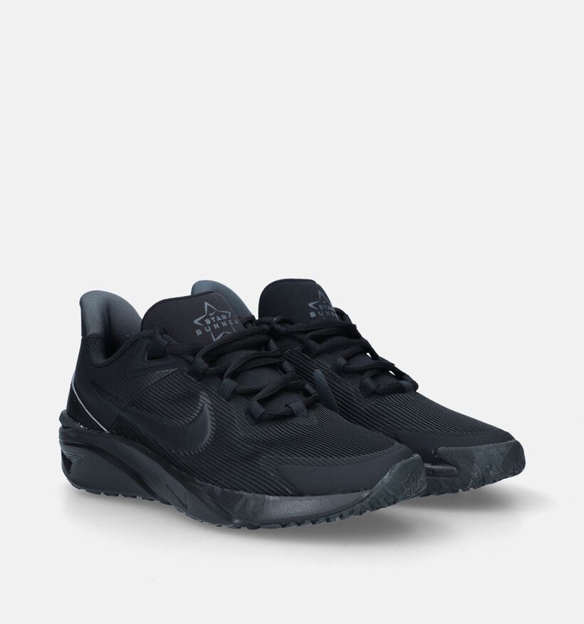 Nike Star Runner 4NN Baskets en Noir pour filles, garçons (347970)
