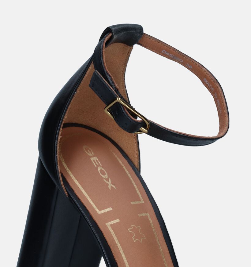 Geox Walk Pleasure Zwarte Sandalen Met Gesloten Hiel voor dames (336021)