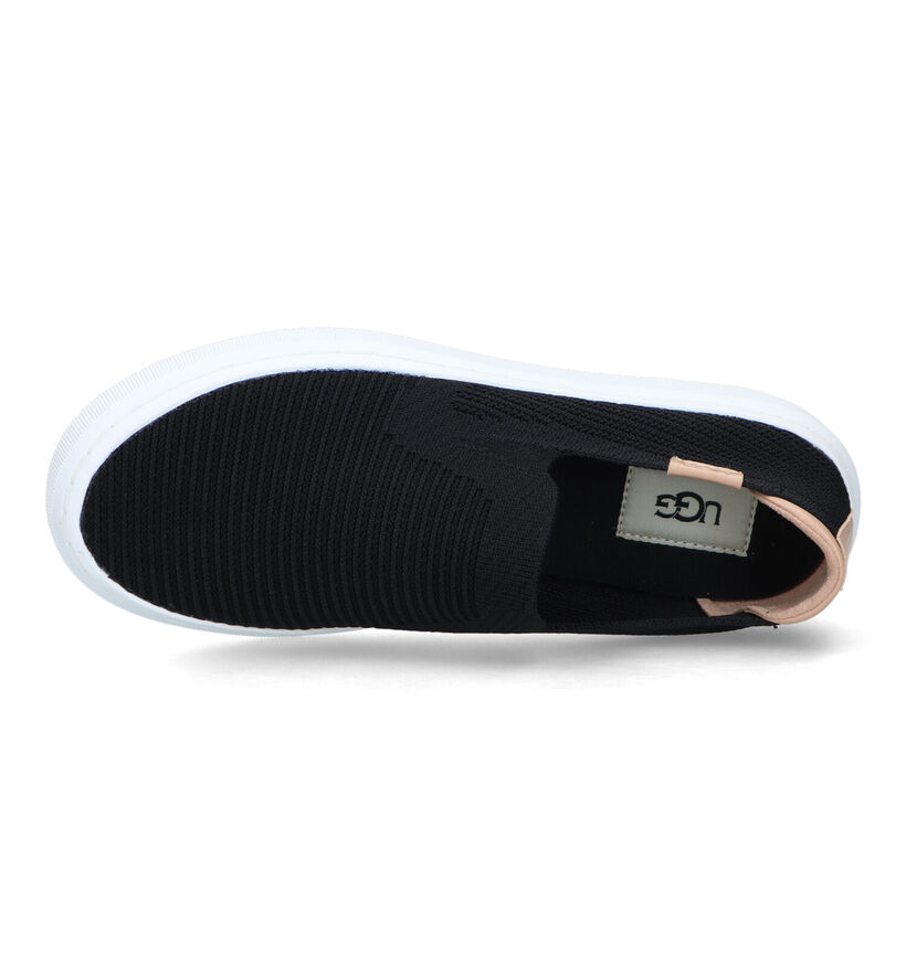 UGG Alameda Chaussures sans lacets en Noir pour femmes (346043)