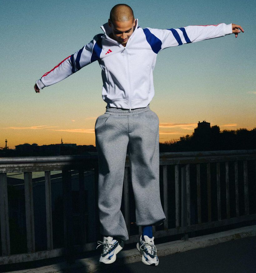 Adidas Lightblaze Baskets basses en Gris pour hommes (372940) - pour semelles orthop&eacute;diques