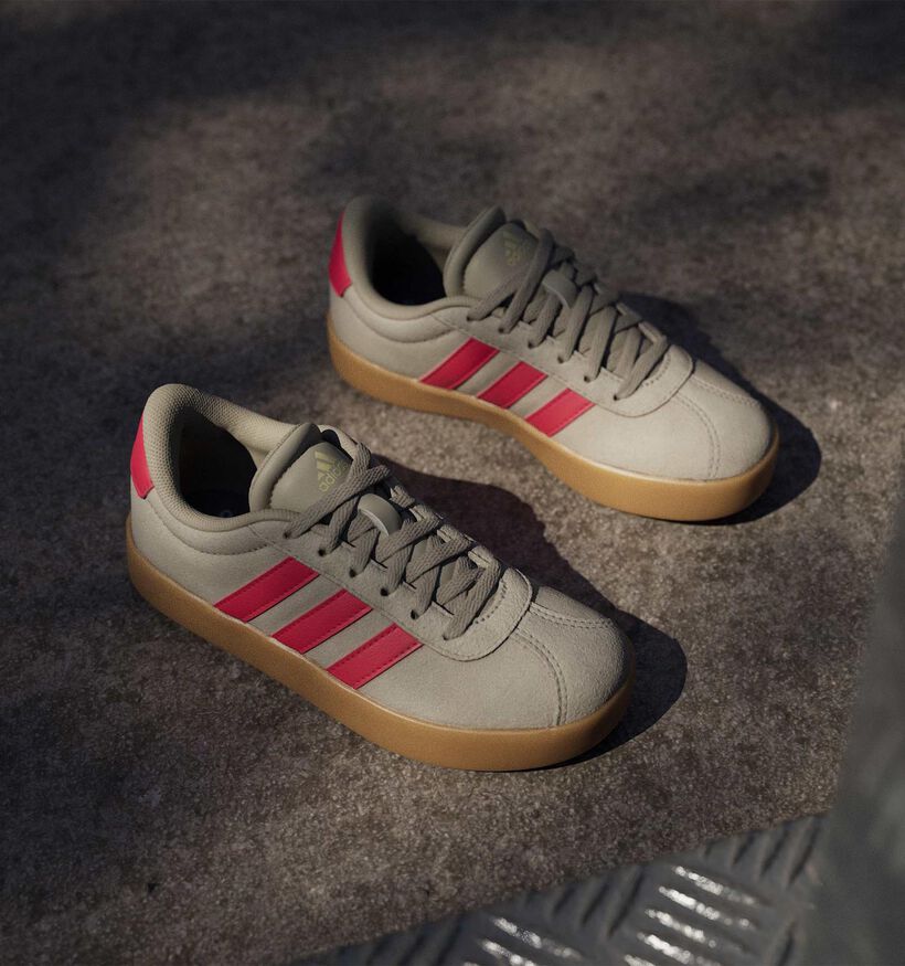 adidas VL Court 3.0 Baskets basses en Kaki pour gar&ccedil;ons (372618)