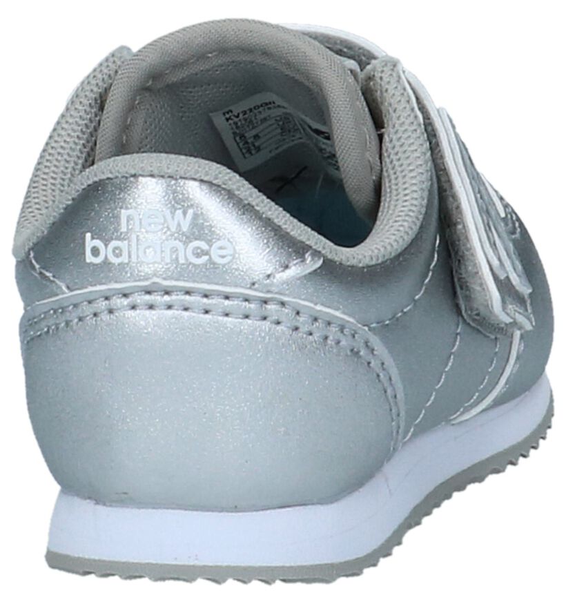 Zilveren Babysneakers New Balance KV 220 in kunstleer (222832)