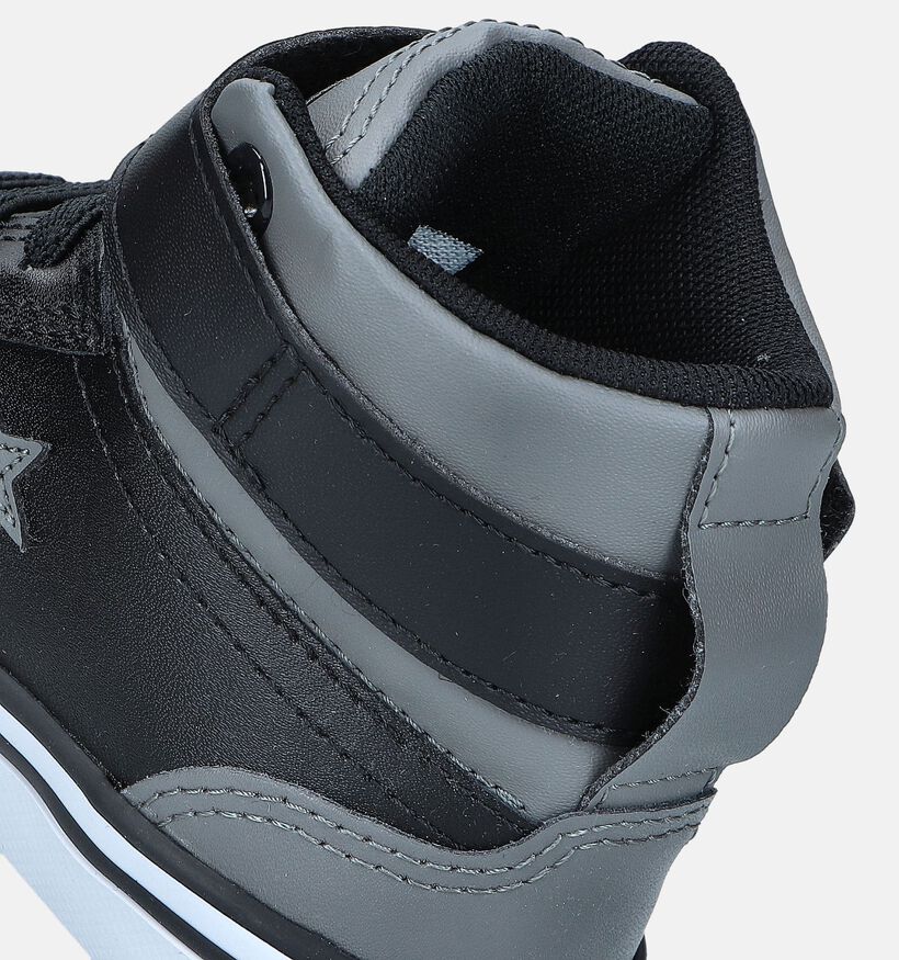Convers Pro Blaze Easy-on Baskets en Gris pour garçons (348309)