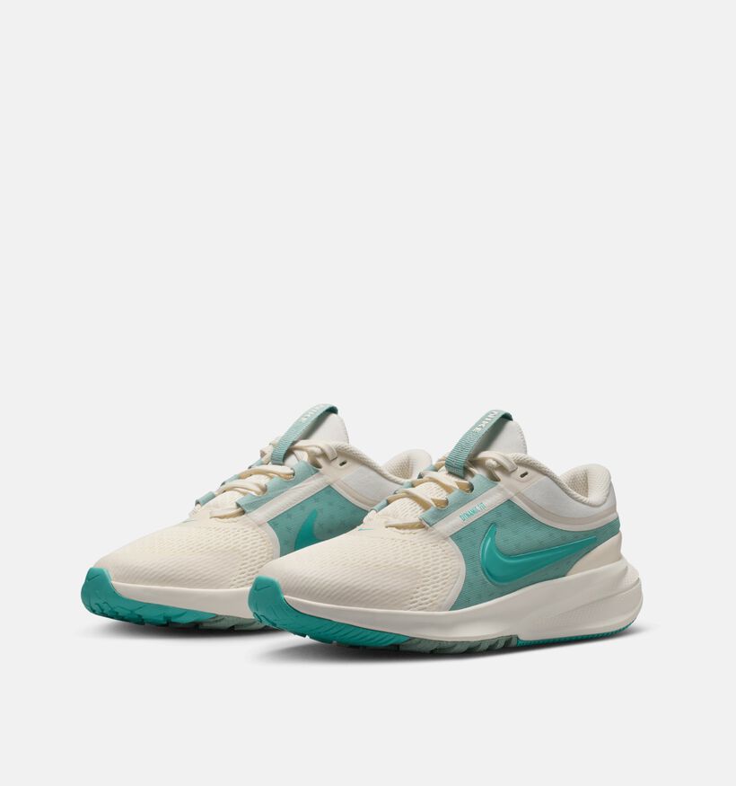Nike Star Runner 5 Ecru/Groene Sneakers voor jongens (359869) - geschikt voor steunzolen