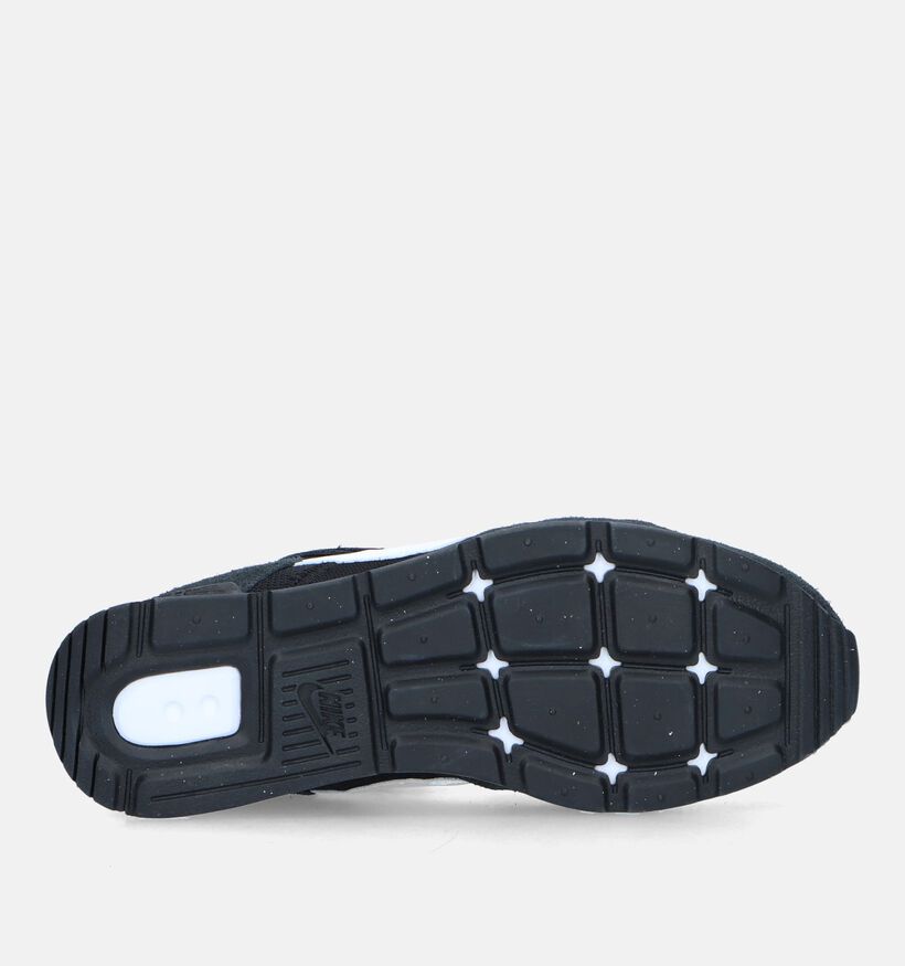 Nike Venture Runner Beige Sneakers voor dames (316794)