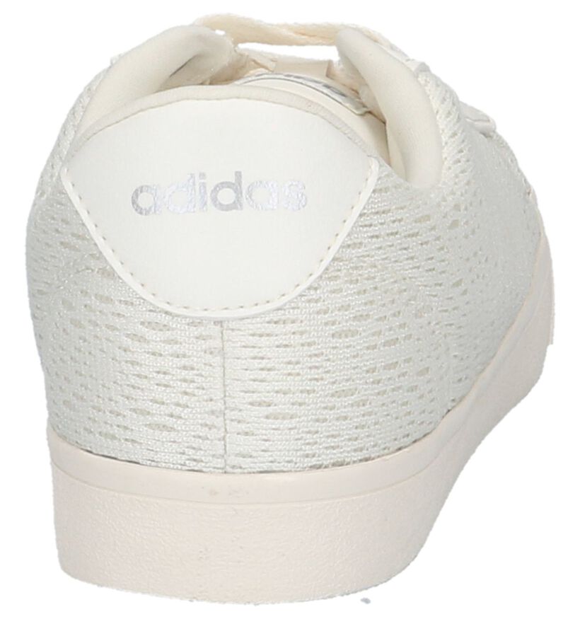 adidas Cloudfoam Daily QT CL Baskets en Écru en textile (208800)