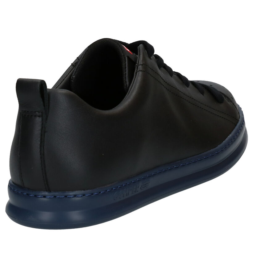 Camper Chaussures basses en Noir en cuir (282816)