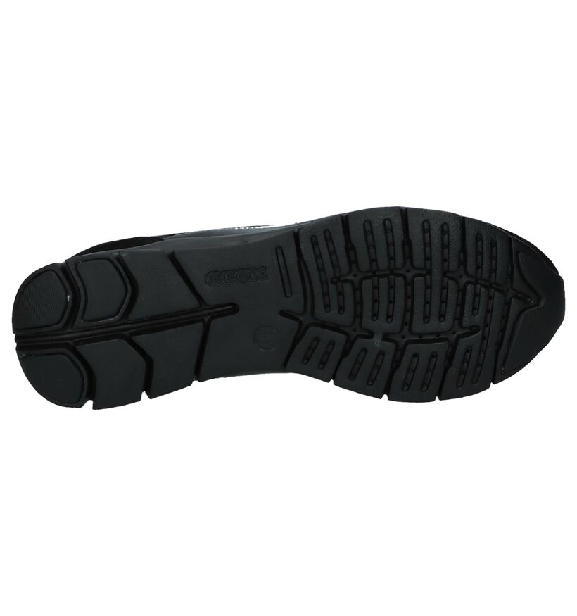 Geox Sukie Zwarte Comfortabele Veterschoenen in daim (223231)