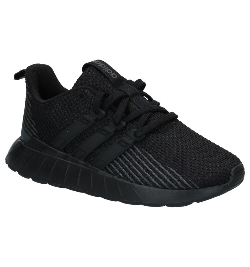 adidas Questar Flow Zwarte Sneakers in stof (264892)