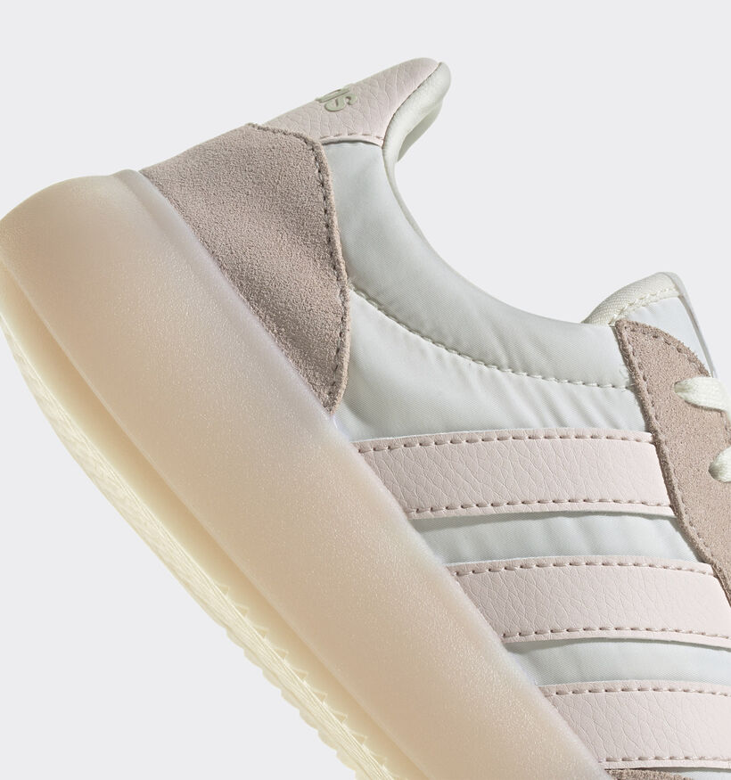 adidas Barreda Decode Baskets en Rose pour femmes (350174)