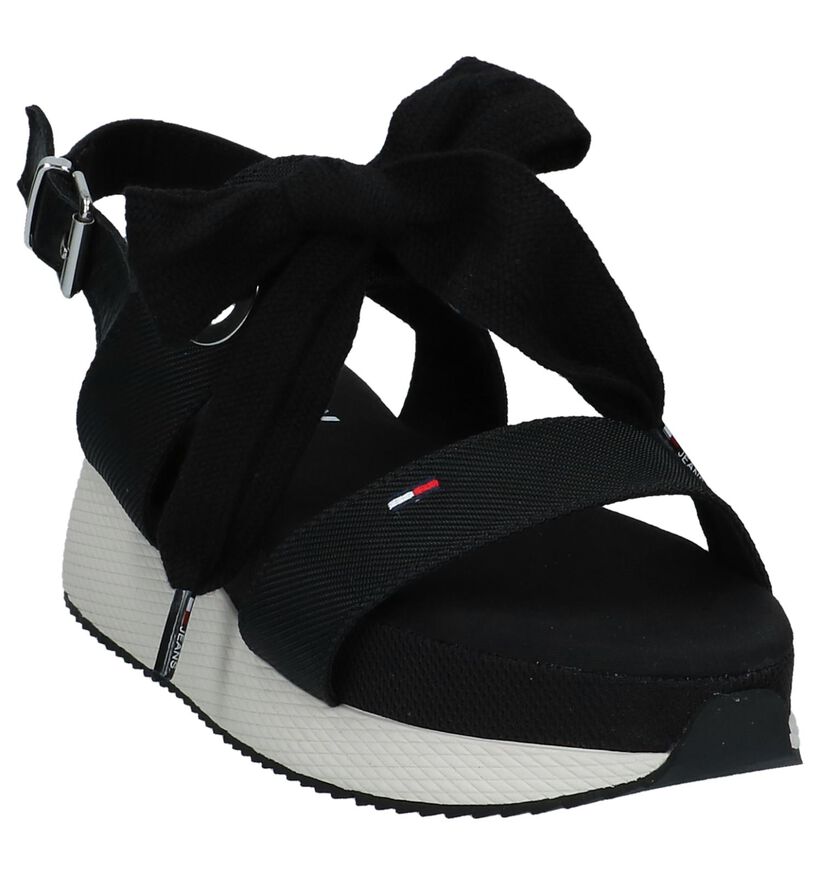 Tommy Hilfiger Modern Hybrid Sandal Bow Zwart met Dikke Zolen in stof (212682)