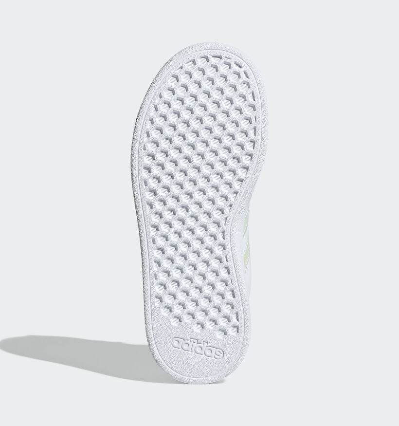 adidas Grand Court 2.0 Witte Sneakers adidas Grand Court 2.0 Witte Sneakers voor meisjes (359666) - geschikt voor steunzolen