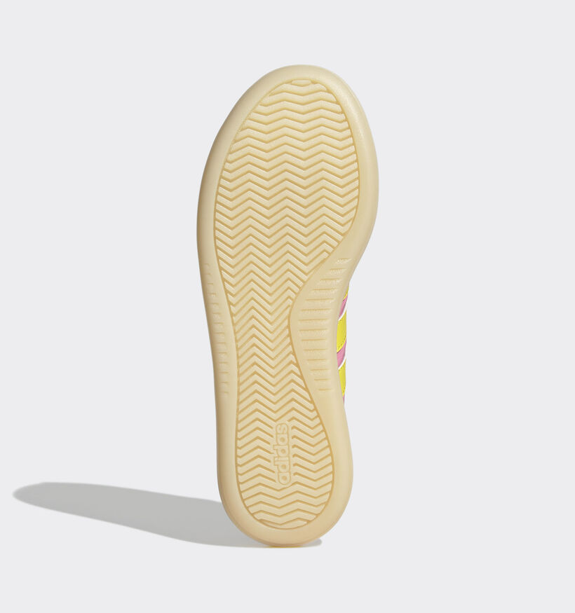 adidas Barreda Decode Baskets en Rose pour femmes (350178)