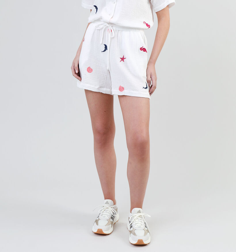 Pieces Amalia Short en Blanc pour femmes (342024)