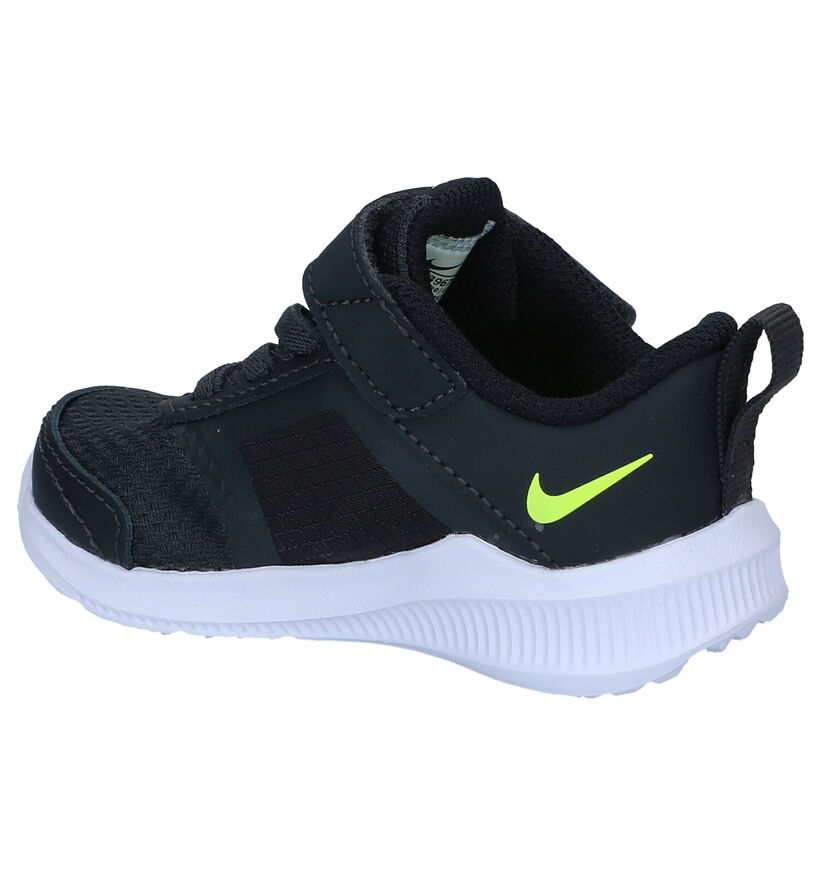 Nike Downshifter Zwarte Sneakers in stof (291278)