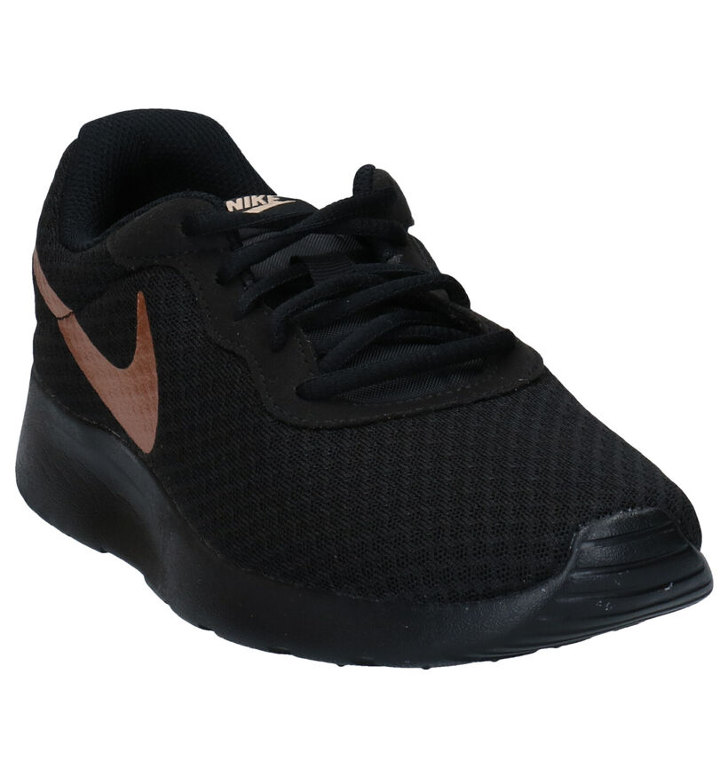 Nike Tanjun Zwarte Sneakers voor dames (324623)
