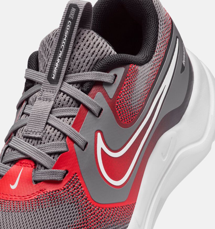 Nike Cosmic Runner Baskets en Gris/Rouge pour filles, gar&ccedil;ons (367246) - pour semelles orthop&eacute;diques