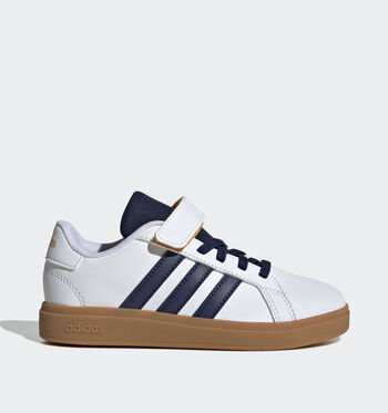 Baskets blanc