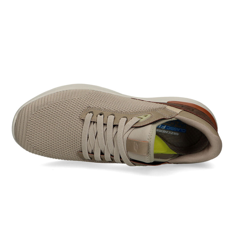 Skechers Lattimore Taupe Slip-on sneakers in stof (322952)