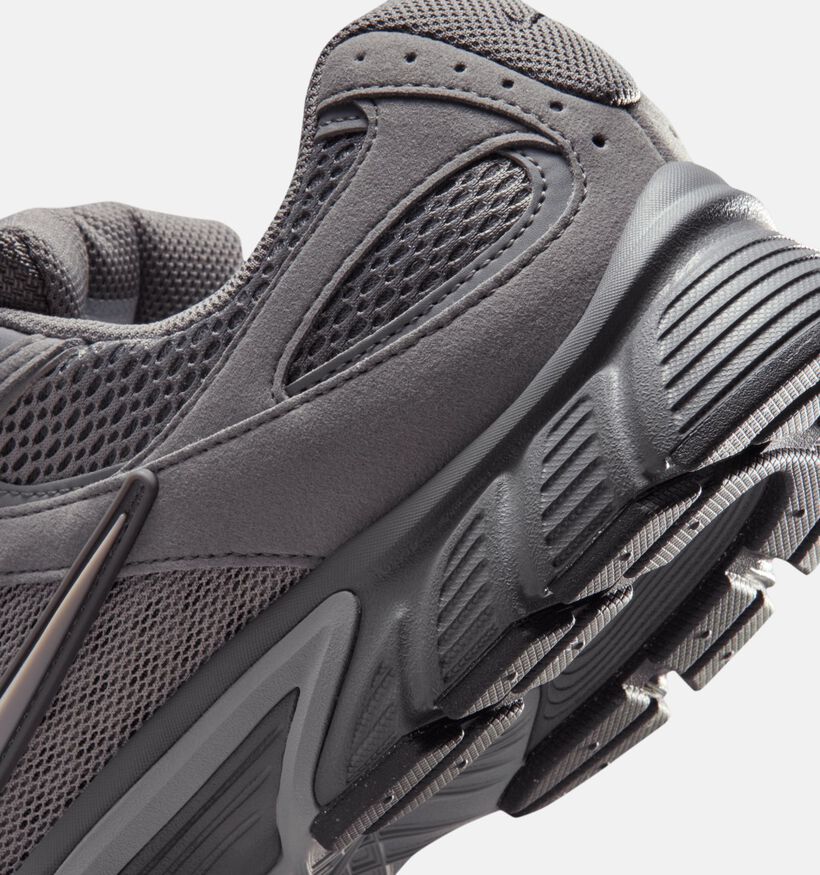 Nike V5 RNR Baskets en Gris fonc&eacute; pour hommes (369304) - pour semelles orthop&eacute;diques