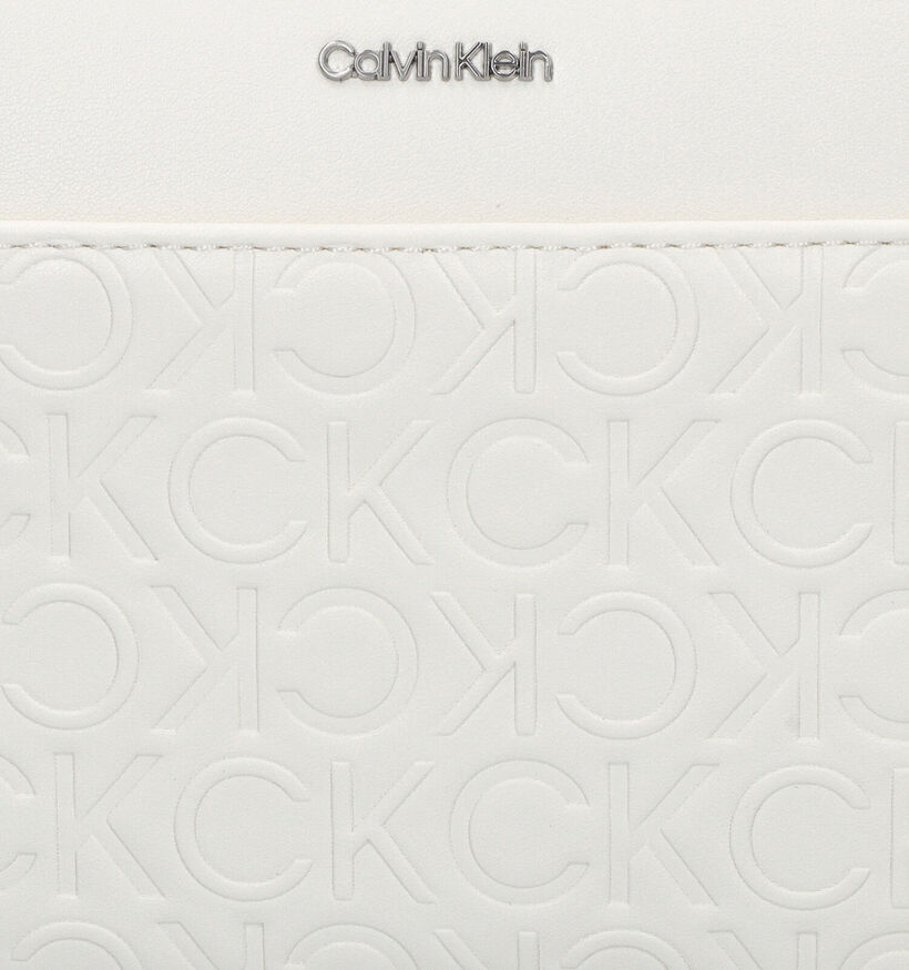 Calvin Klein Camera Bag Witte Handtas met riem voor dames (329105)