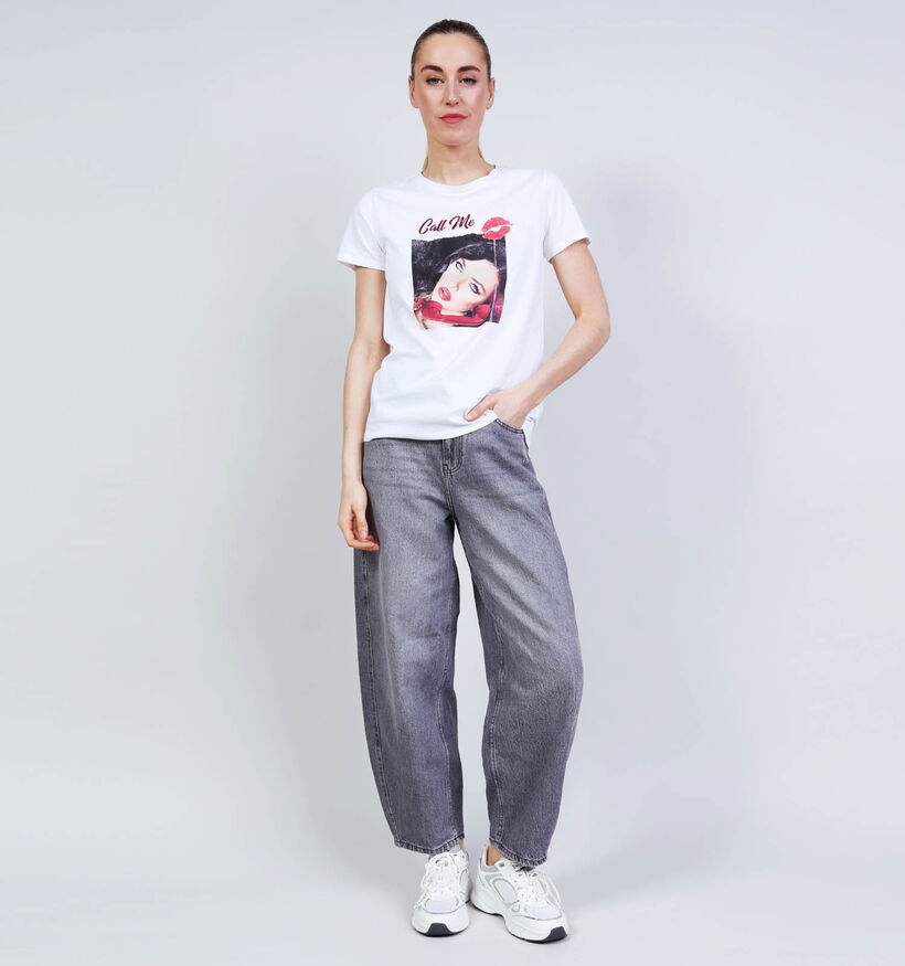 Guess T-shirt en Blanc pour femmes (366583)