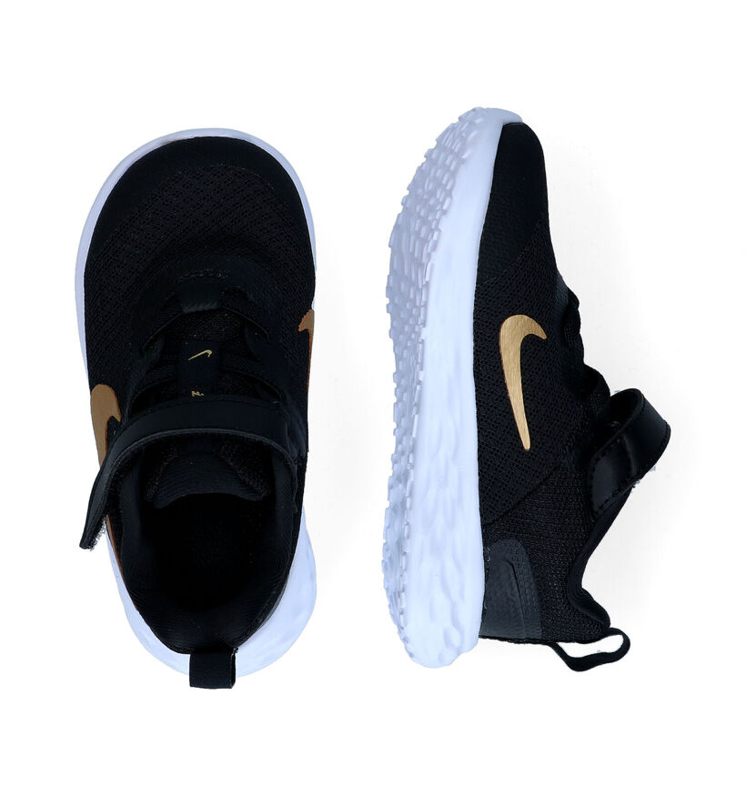 Nike Revolution 6 TD Baskets en Noir pour filles (299889)