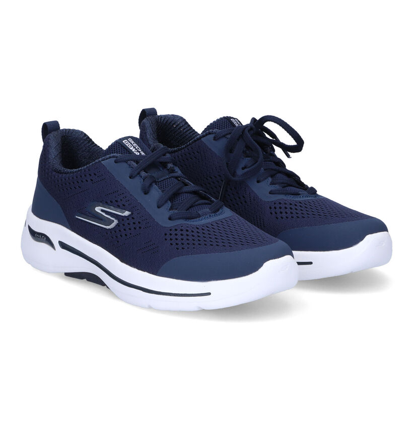 Skechers Go Walk Arch Fit Motion Breeze Blauwe Sneakers in stof (310877)